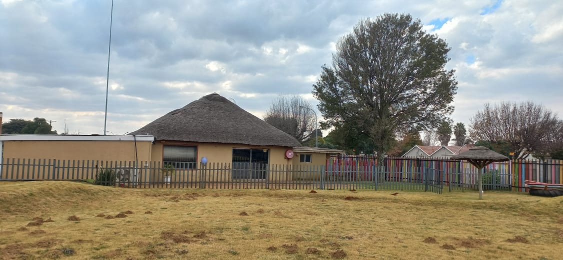Grounds and braai area
